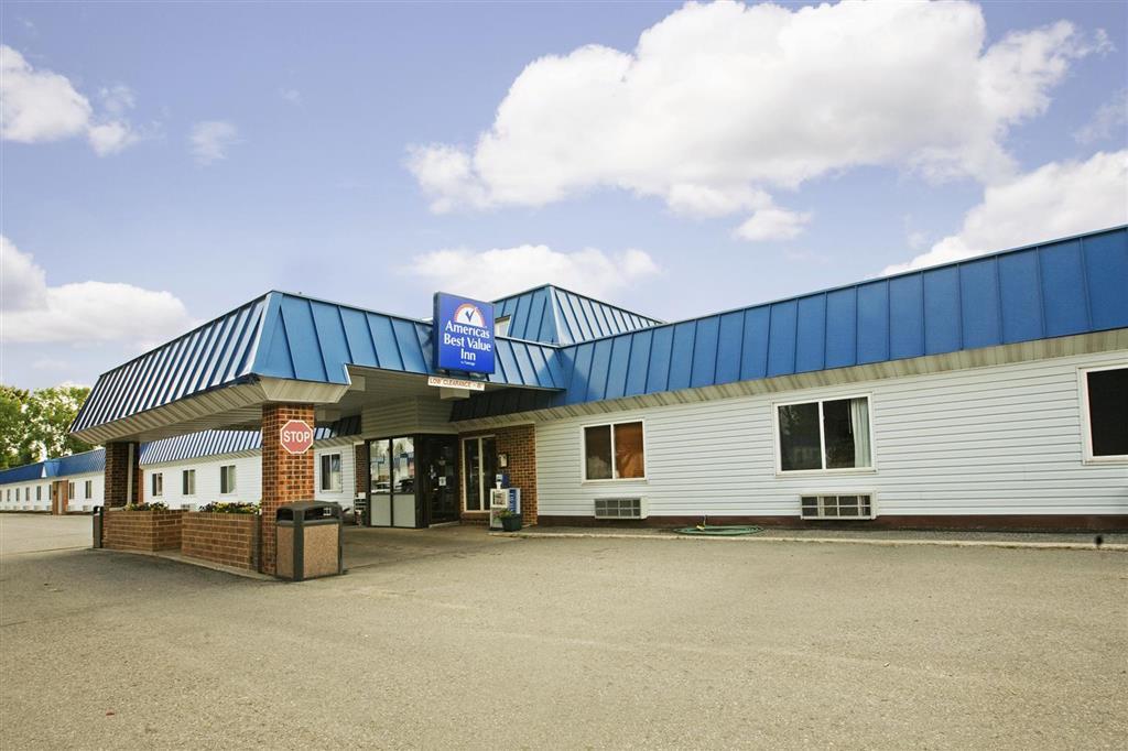 Americas Best Value Inn Grand Forks Exteriör bild
