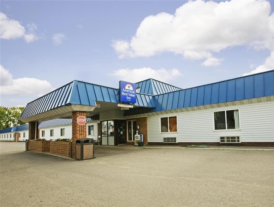Americas Best Value Inn Grand Forks Exteriör bild