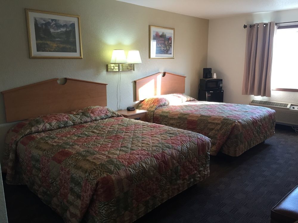 Americas Best Value Inn Grand Forks Exteriör bild