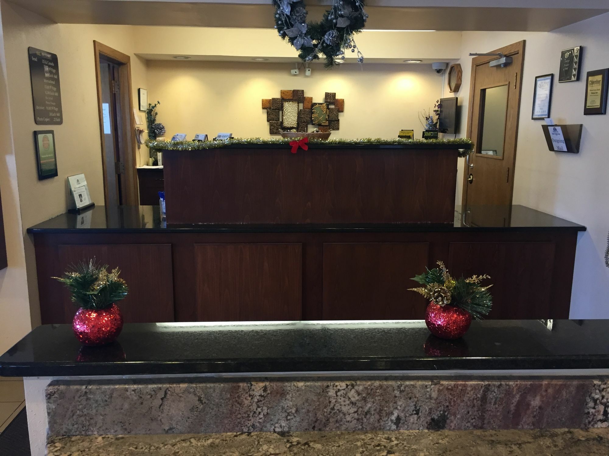 Americas Best Value Inn Grand Forks Exteriör bild